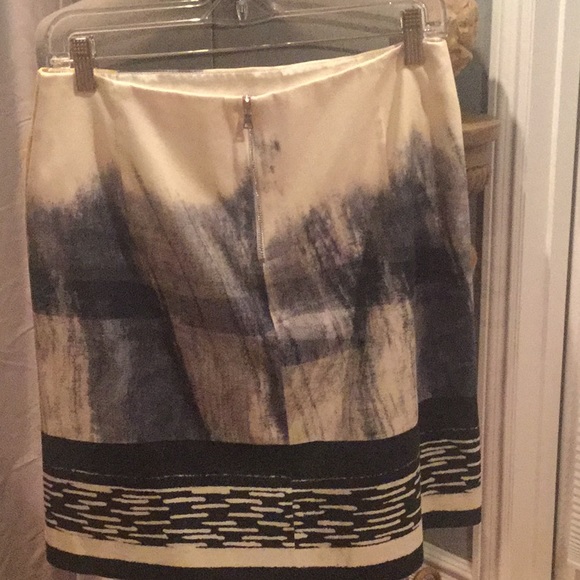 Super cute Elie Tahari fully lined skirt size 8 - Picture 2 of 7